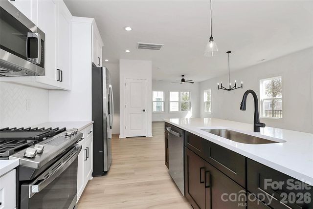 3804 Odom Way, Charlotte, NC 28208