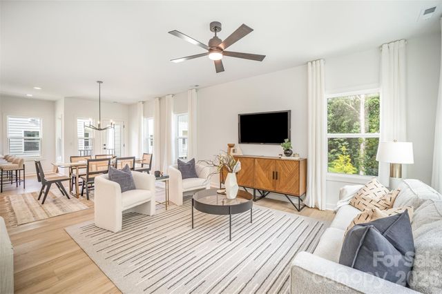 3804 Odom Way, Charlotte, NC 28208