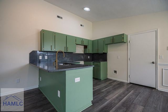 503 Idlewood Circle, Hinesville, GA 31313