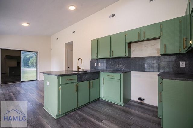 503 Idlewood Circle, Hinesville, GA 31313