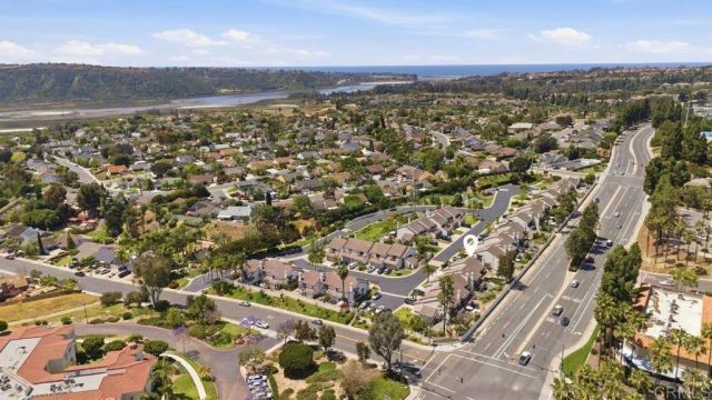1832 Cottonwood Avenue, Carlsbad, CA 92011