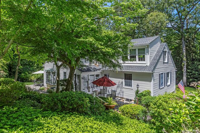 58 Makamah Road, Northport, NY 11768