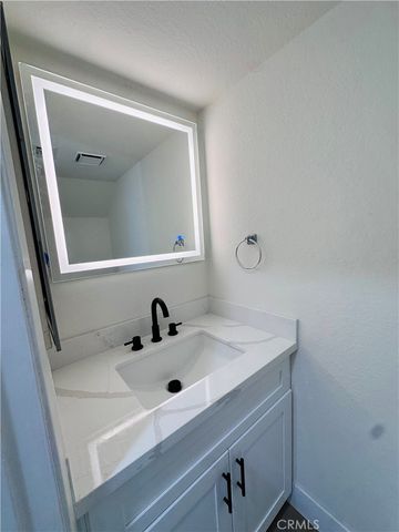 12218 Pluto Drive, Victorville, CA 92392