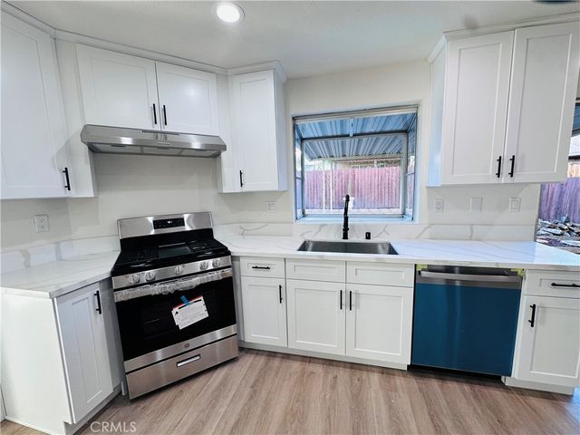 12218 Pluto Drive, Victorville, CA 92392