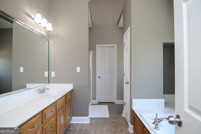 112 Addington Drive, Kathleen, GA 31047