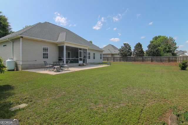 112 Addington Drive, Kathleen, GA 31047
