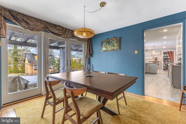 733 W FOSTER AVE, State College, PA 16801