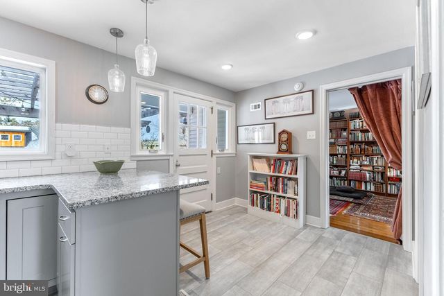 733 W FOSTER AVE, State College, PA 16801