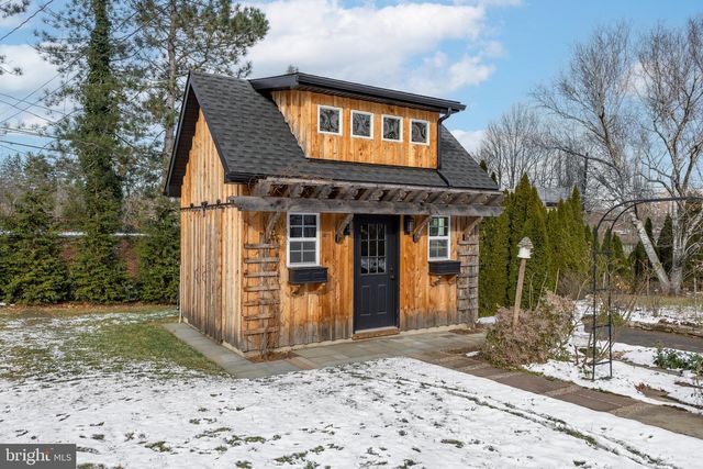 733 W FOSTER AVE, State College, PA 16801