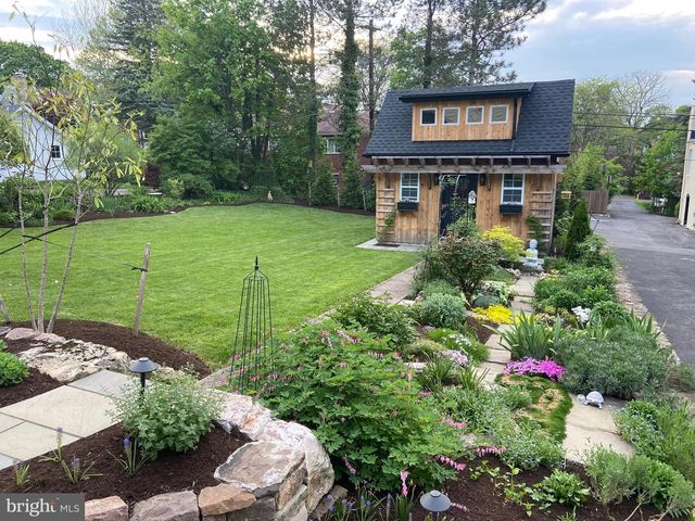 733 W FOSTER AVE, State College, PA 16801