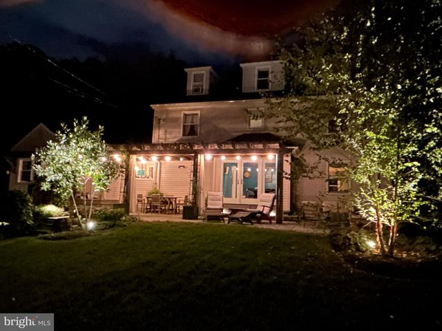 733 W FOSTER AVE, State College, PA 16801