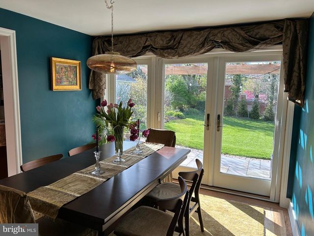 733 W FOSTER AVE, State College, PA 16801