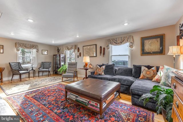 733 W FOSTER AVE, State College, PA 16801