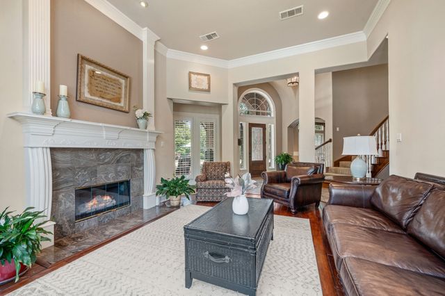 200 Mill Wood Drive, Colleyville, TX 76034