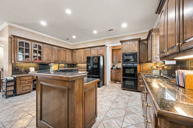 200 Mill Wood Drive, Colleyville, TX 76034