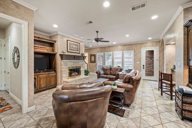 200 Mill Wood Drive, Colleyville, TX 76034
