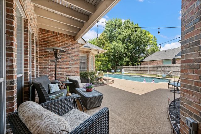 200 Mill Wood Drive, Colleyville, TX 76034