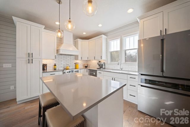 16 Hare Ridge, Asheville, NC 28803