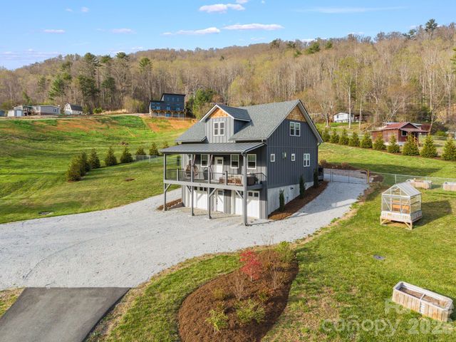 16 Hare Ridge, Asheville, NC 28803