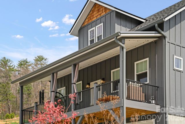 16 Hare Ridge, Asheville, NC 28803