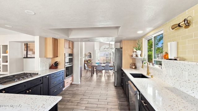 12431 N Copper Queen Way, Oro Valley, AZ 85755