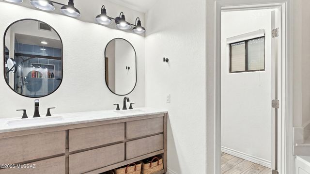 12431 N Copper Queen Way, Oro Valley, AZ 85755