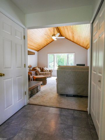 8468 Rondale Drive, Grand Blanc, MI 48439