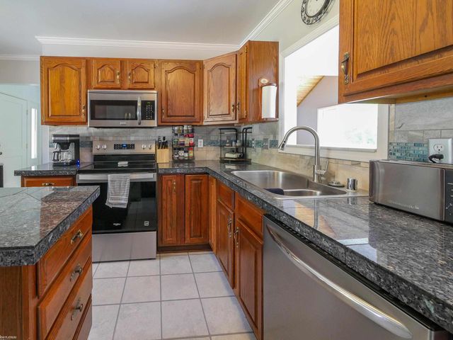 8468 Rondale Drive, Grand Blanc, MI 48439