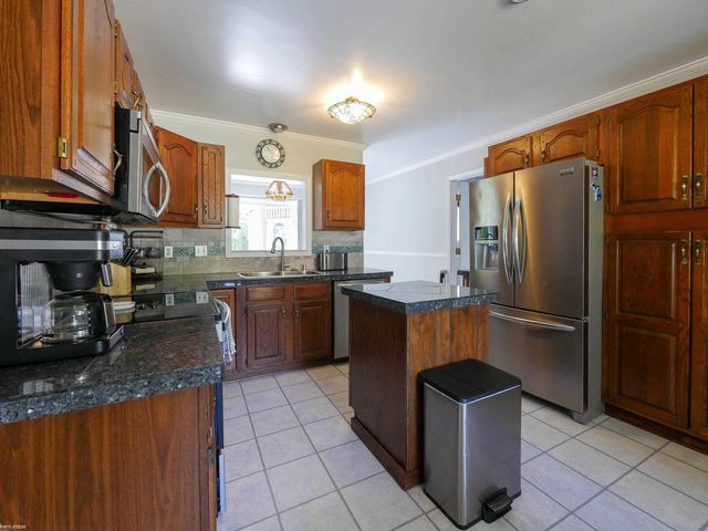8468 Rondale Drive, Grand Blanc, MI 48439