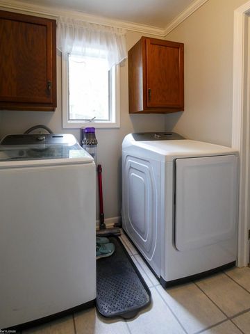 8468 Rondale Drive, Grand Blanc, MI 48439