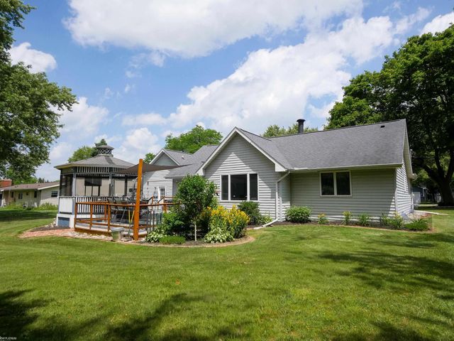 8468 Rondale Drive, Grand Blanc, MI 48439