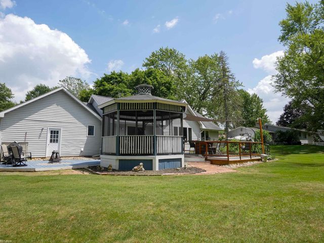 8468 Rondale Drive, Grand Blanc, MI 48439