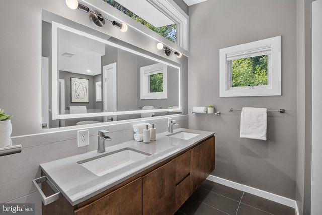 6222 DAHLONEGA RD, Bethesda, MD 20816