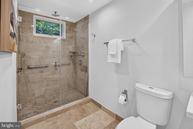 6222 DAHLONEGA RD, Bethesda, MD 20816