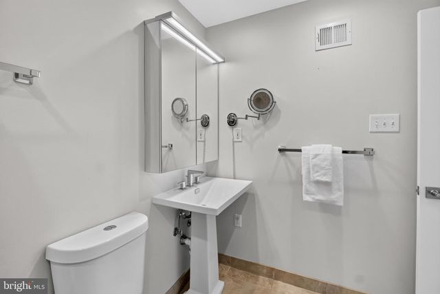6222 DAHLONEGA RD, Bethesda, MD 20816