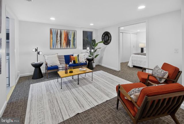 6222 DAHLONEGA RD, Bethesda, MD 20816