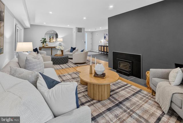 6222 DAHLONEGA RD, Bethesda, MD 20816