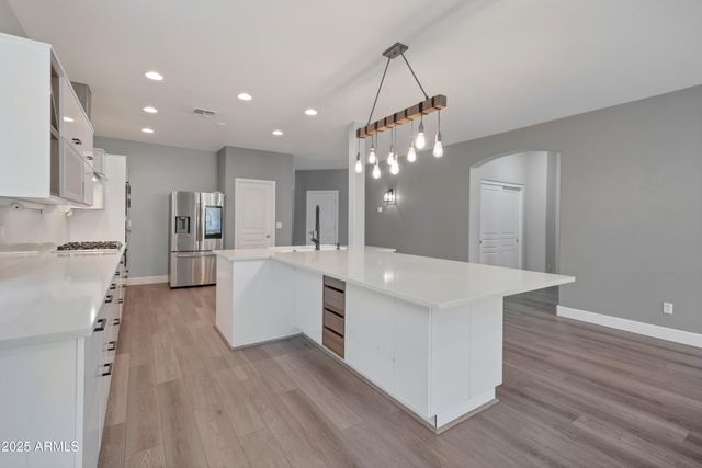 42502 W SOMERSET Drive, Maricopa, AZ 85138