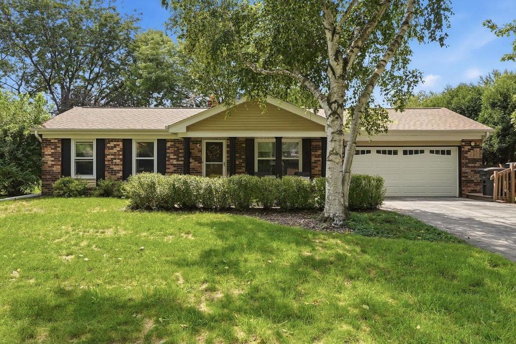 107 Shepard COURT, Mukwonago, WI 53149