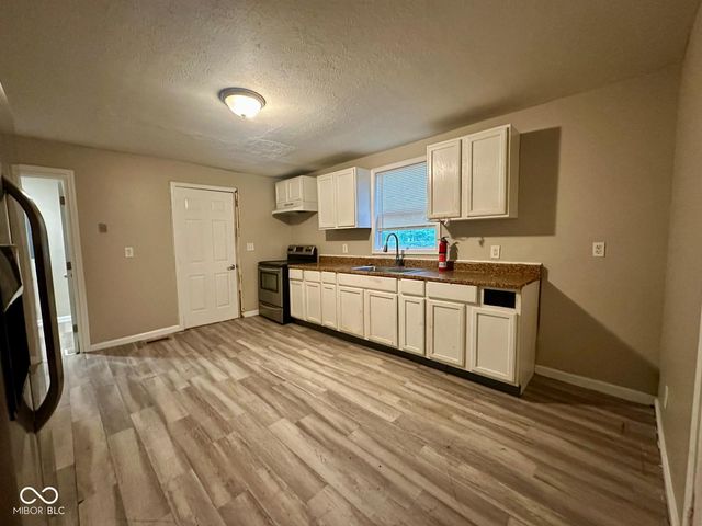 1058 W 31st Street, Indianapolis, IN 46208