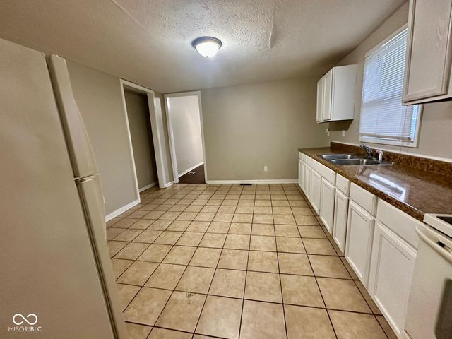 1058 W 31st Street, Indianapolis, IN 46208