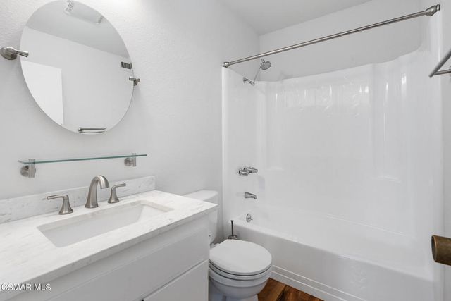 7137 Shoup Avenue 31, West Hills, CA 91307