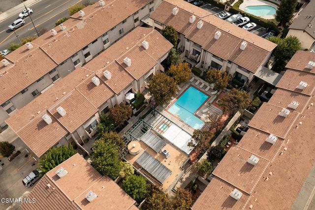 7137 Shoup Avenue 31, West Hills, CA 91307