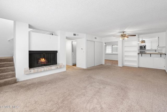 7137 Shoup Avenue 31, West Hills, CA 91307