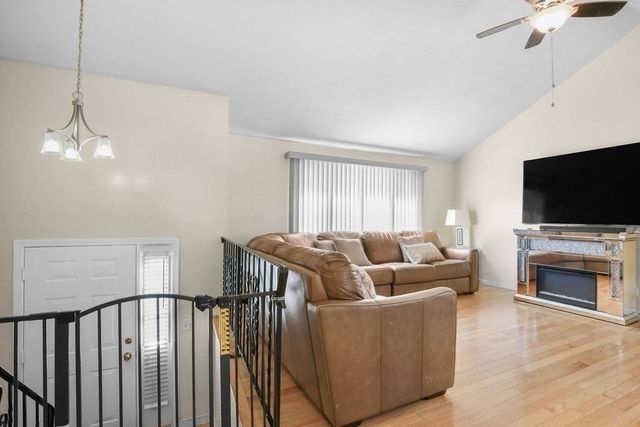39 Frost Ave, Brockton, MA 02301