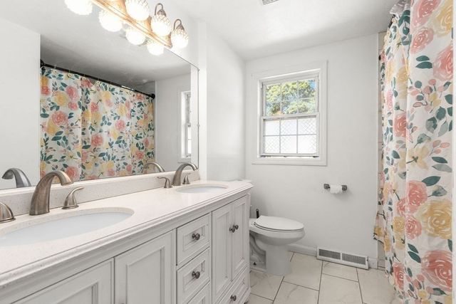 39 Frost Ave, Brockton, MA 02301