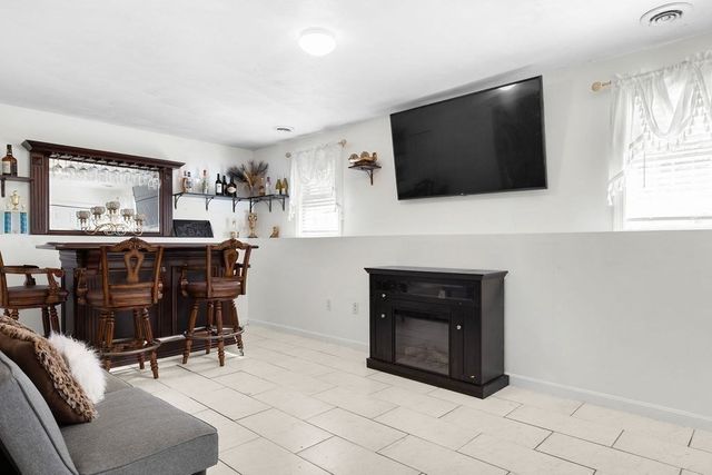 39 Frost Ave, Brockton, MA 02301