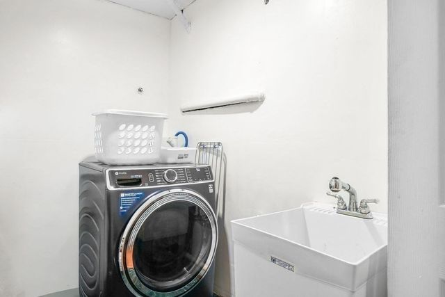 39 Frost Ave, Brockton, MA 02301