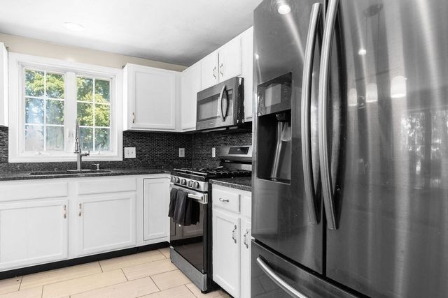 39 Frost Ave, Brockton, MA 02301