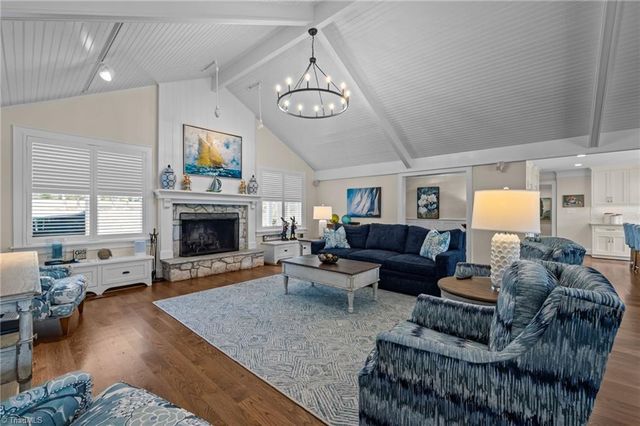 515 OAK POINTE Drive, Semora, NC 27343